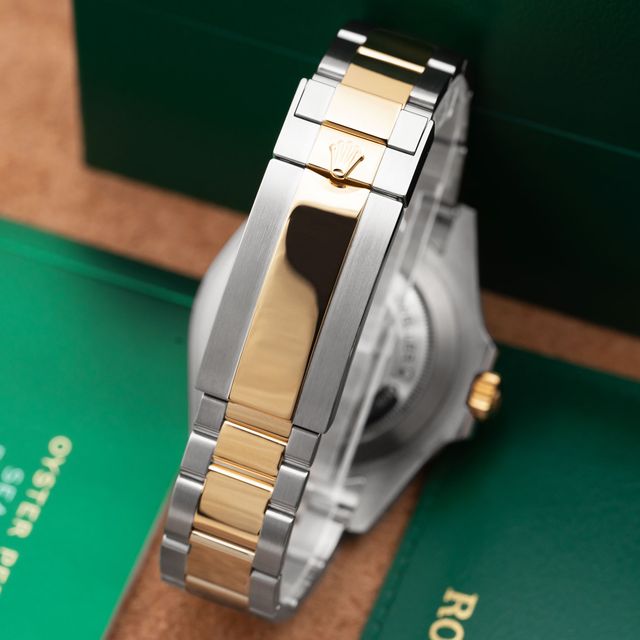 Rolex Sea-Dweller 126603 Image 3